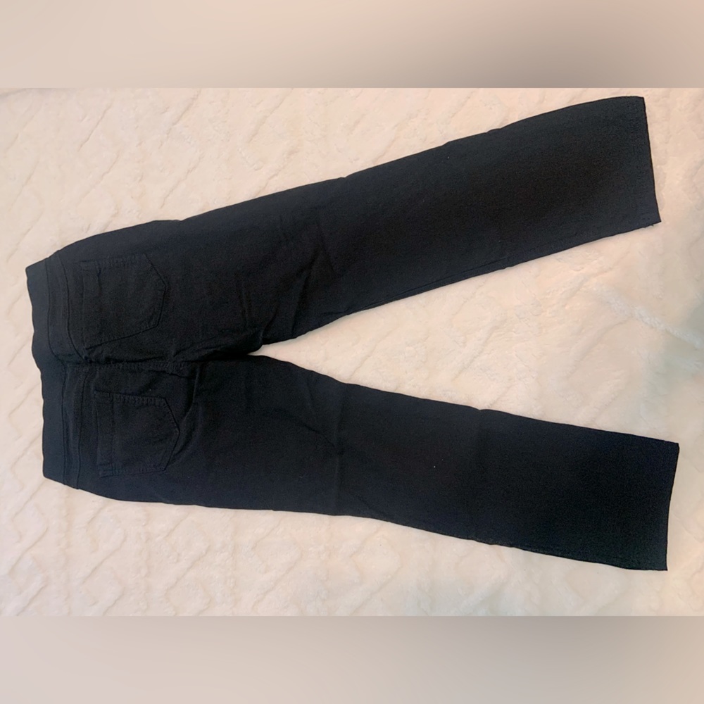 Black stretchy pants